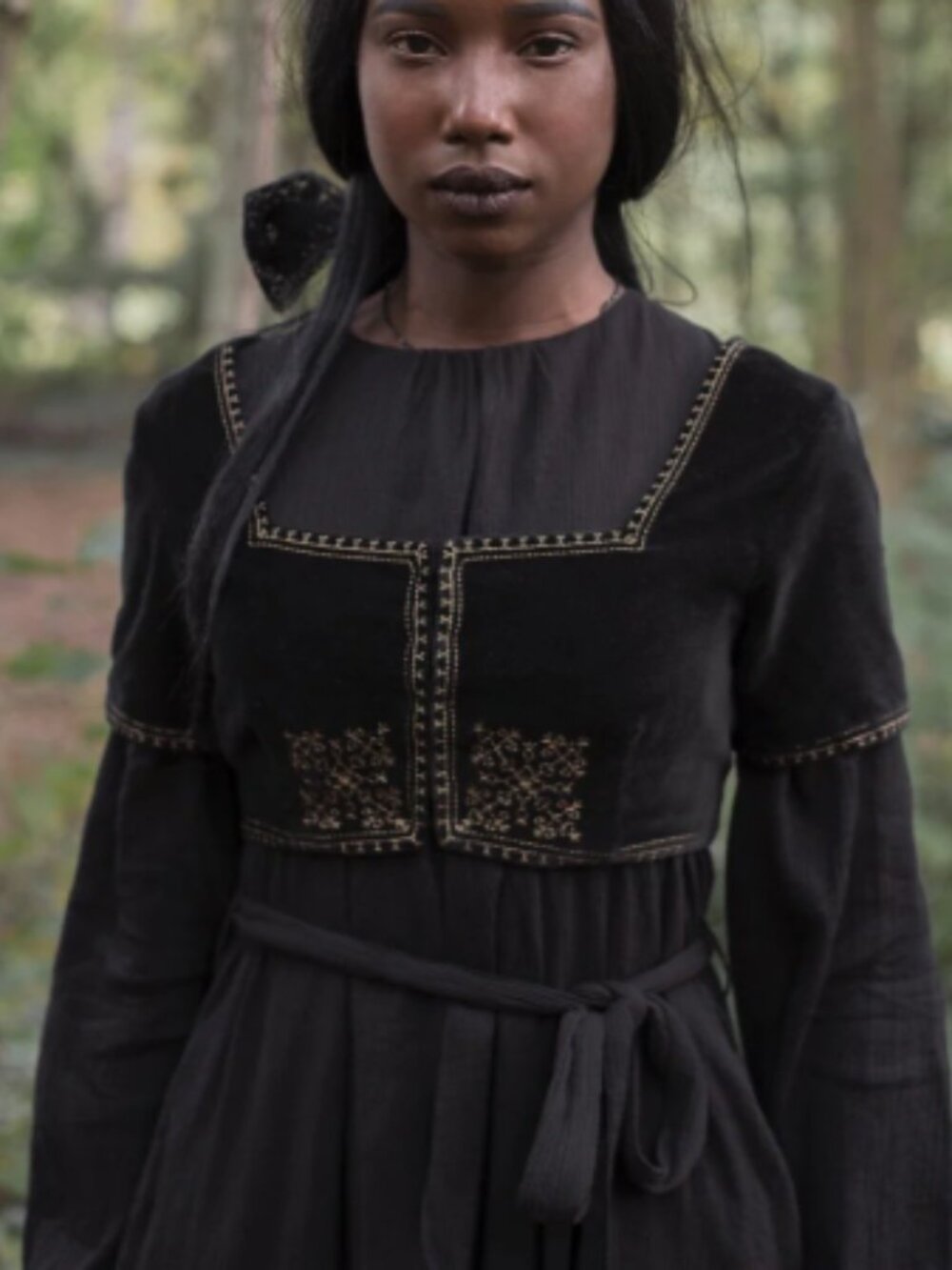 Bolero 'Nelda' en velours brode noir - L
